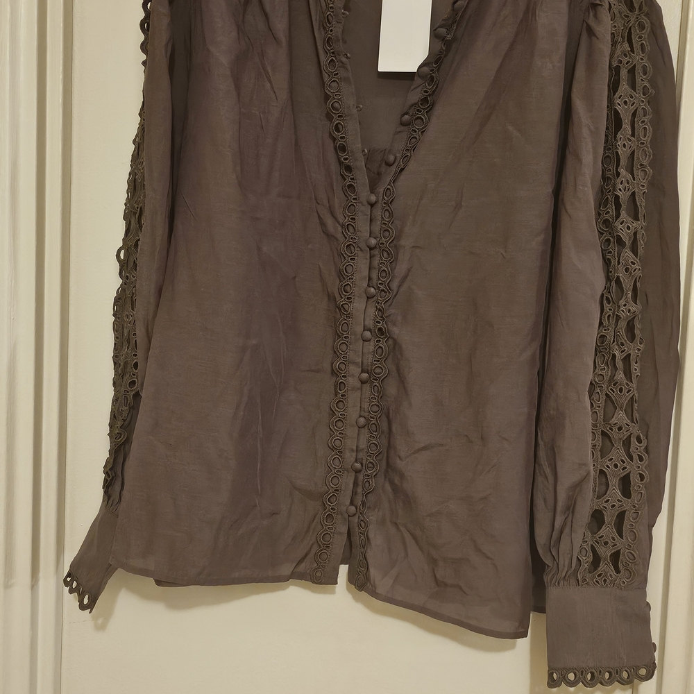 H&M Brown Ruffled Buttoned Blouse